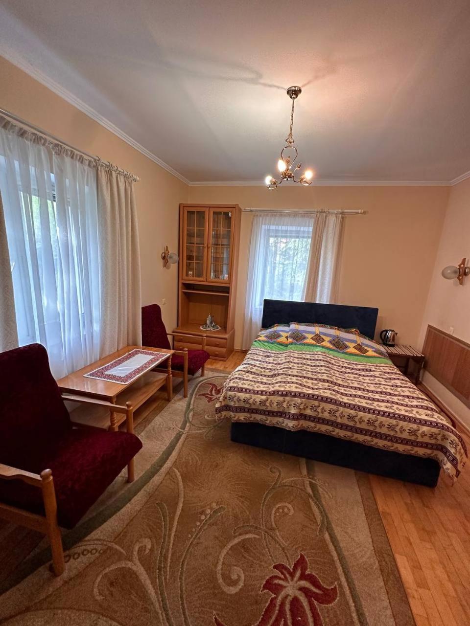 Роксолана Bed and Breakfast Truskavets Eksteriør billede